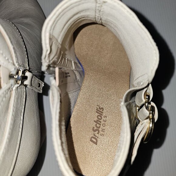 NEW Dr Scholls Kickstart Ankle Bootie Womens 9.5 Taupe Block Heel Buckle Neutral - Picture 11 of 14